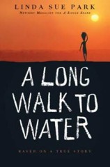 A Long Walk to Water: Based on a True Story — Paperback — GOOD
