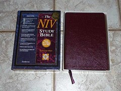 The NIV Study Bible: New — Leather Bound, by Anonymous; Kenneth L. — Very Good