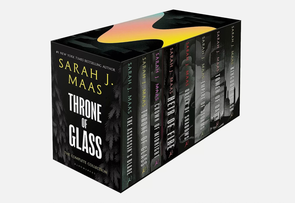 Throne of Glass 8 Books Box Set By Sarah J Maas — Paperback ||