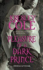 Pleasure of a Dark Prince (Immortals After Dark, Book 7) — mass market paper…