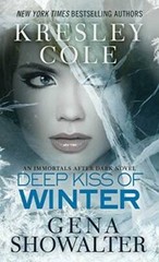 Deep Kiss of Winter (Immortals After Dark) — Mass Market Paperback — GOOD